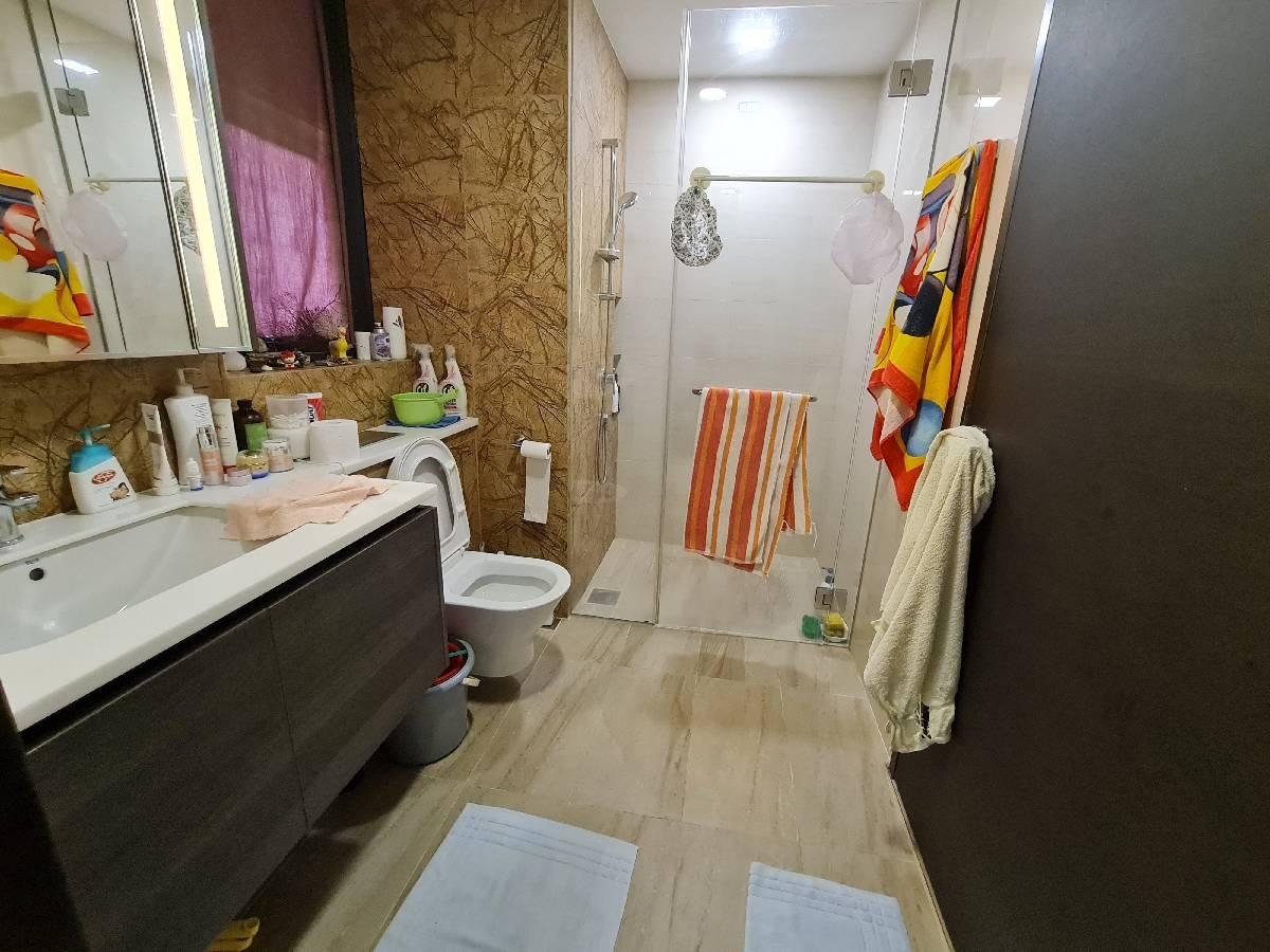 Sims Urban Oasis Condominium Room Rental, $1,900, 1 Bed 1 Bath 624 sqft $3.04 psf