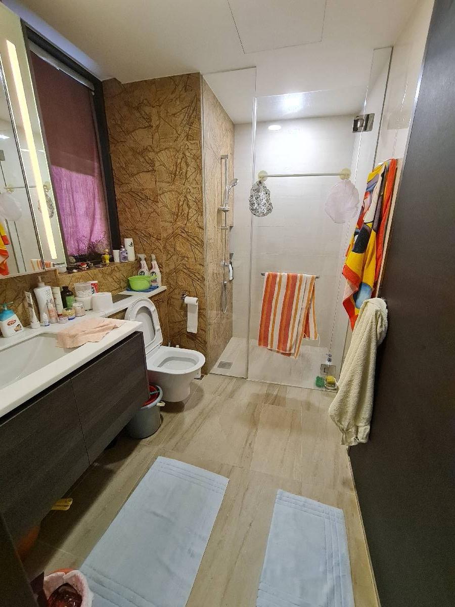 Sims Urban Oasis Condominium Room Rental, $1,900, 1 Bed 1 Bath 624 sqft $3.04 psf