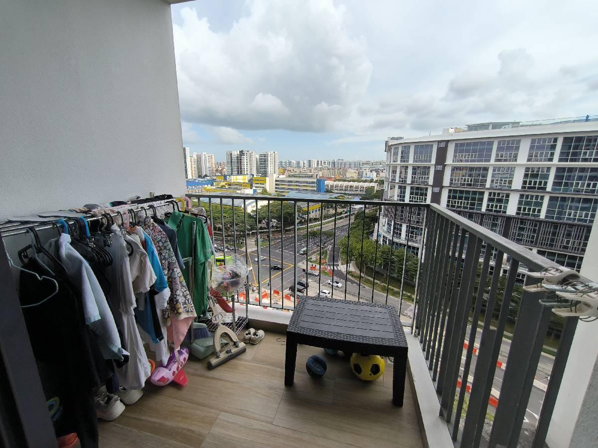 Sims Urban Oasis Condominium Room Rental, $1,900, 1 Bed 1 Bath 624 sqft $3.04 psf