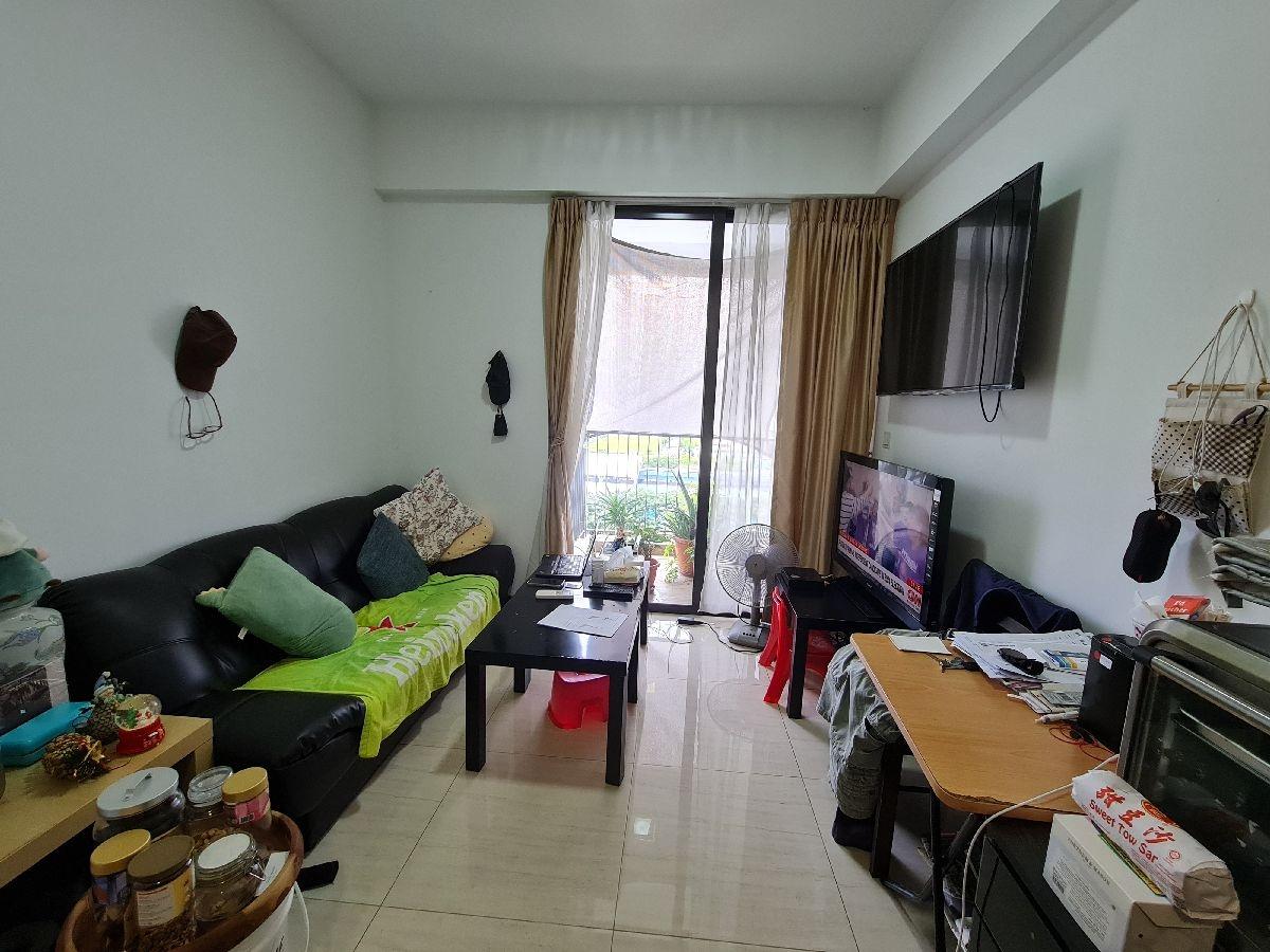 Sims Urban Oasis Condominium Room Rental, $1,900, 1 Bed 1 Bath 624 sqft $3.04 psf