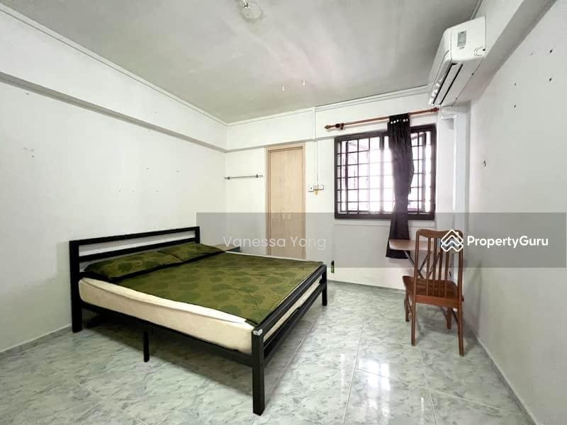 Prop-GPT: HDB Flat: D27 Yishun 720 Yishun Street 71
