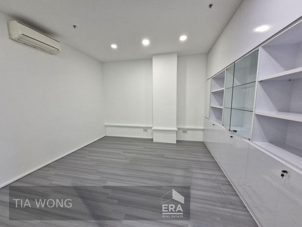 Prop-GPT: Industrial: D25 Woodlands Woodlands 11