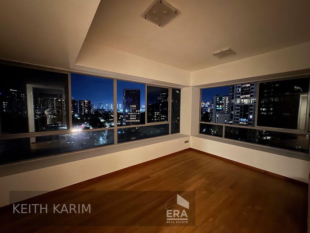 Functional Well Maintained 2, 3 or 4 Bedders With Private Lift!