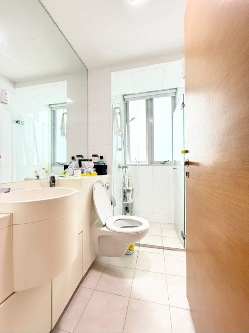 Twin Regency Condominium For Rent, $7,400, 3 Bed 3 Bath 1,227 sqft $6.03 psf