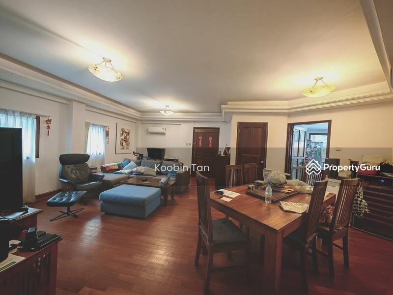 Hullet Rise: D09 Cairnhill Condominium | Prop-GPT the AI-Powered Property Guru