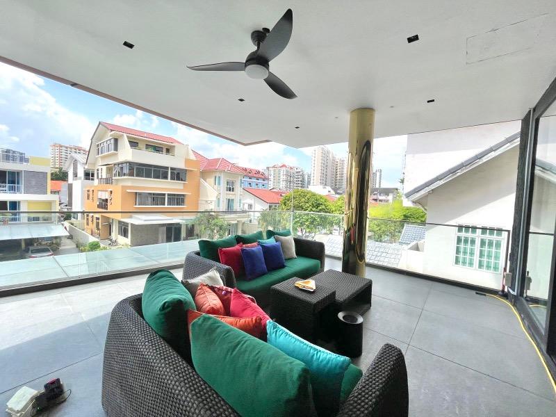 7 GREEN LANE Semi-Detached House For Rent, $22,000, 6 Bed 6 Bath 4,087 sqft $5.38 psf