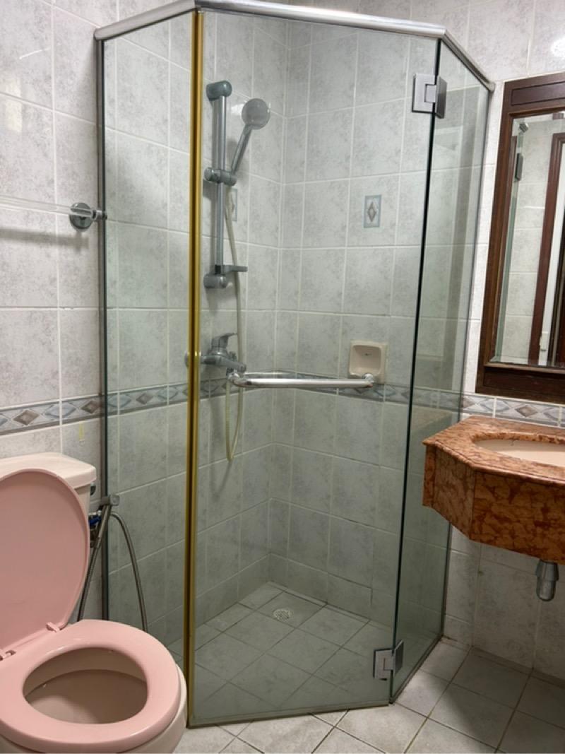 17 HAZEL PARK TERRACE Condominium Room Rental, $1,100, 1 Bed 2 Bath 75 sqft $14.67 psf