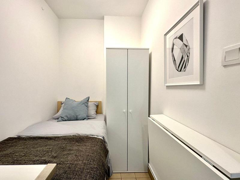 Changi Rise Condo Condominium Room Rental, $1,999, 1 Bed 1 Bath 250 sqft $8.00 psf