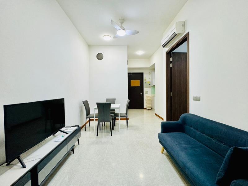Prop-GPT: Condominium: D23 Hillview Laurel Tree