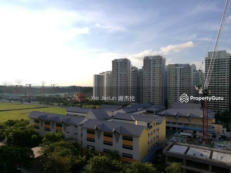 Prop-GPT: HDB Flat: D28 Seletar 406C Fernvale Road