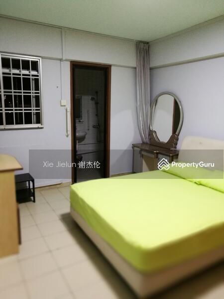Prop-GPT: HDB Flat: D27 Yishun 435 Yishun Avenue 6