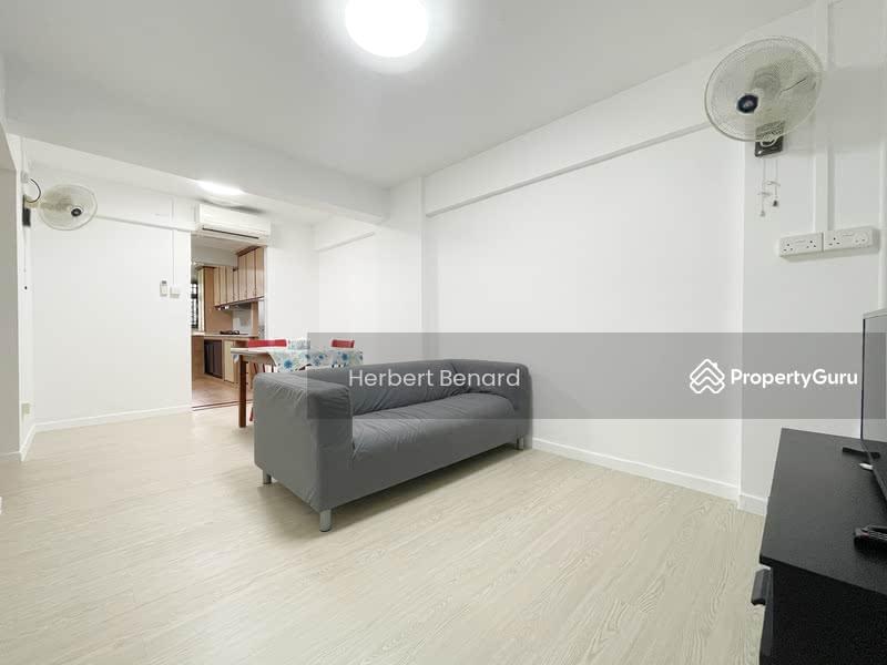 Prop-GPT: HDB Flat: D15 Marine Parade 7 Marine Terrace