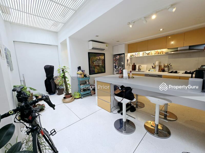 Joo Chiat White Elegance 2+1