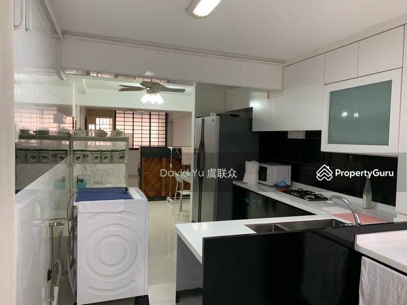 4 Holland Close HDB Apartment For Rent, $3,500, 2 Bed 2 Bath 635 sqft $5.51 psf