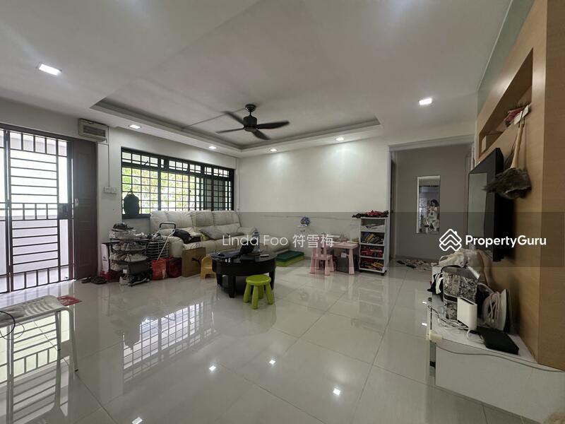 Prop-GPT: HDB Flat: D23  172 Gangsa Road