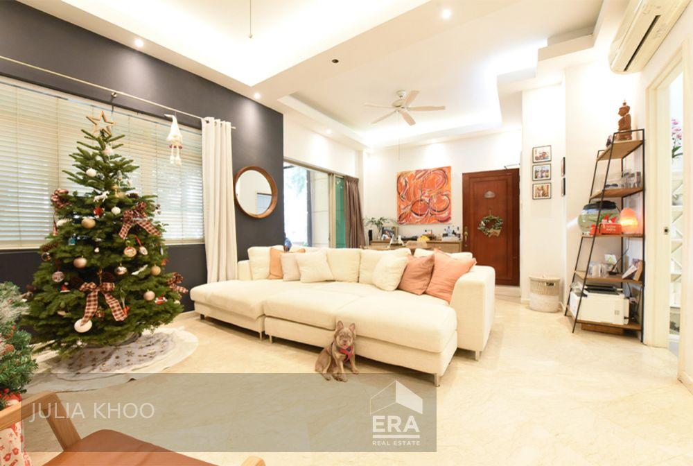Prop-GPT: Condominium: D15  Costa Rhu