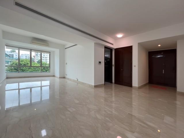 Prop-GPT: Condominium: D21 Upper Bukit Timah Maple Woods