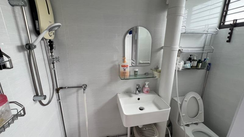 255 Bangkit Road HDB Apartment Room Rental, $800, 1 Bed 1 Bath 107 sqft $7.48 psf