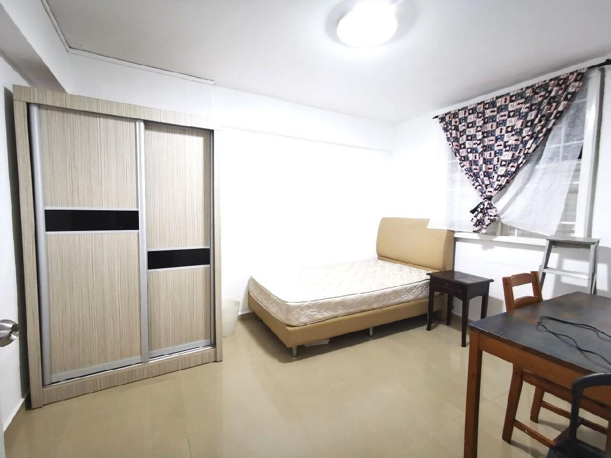 Prop-GPT: HDB Apartment: D10 Holland 9 Holland Avenue
