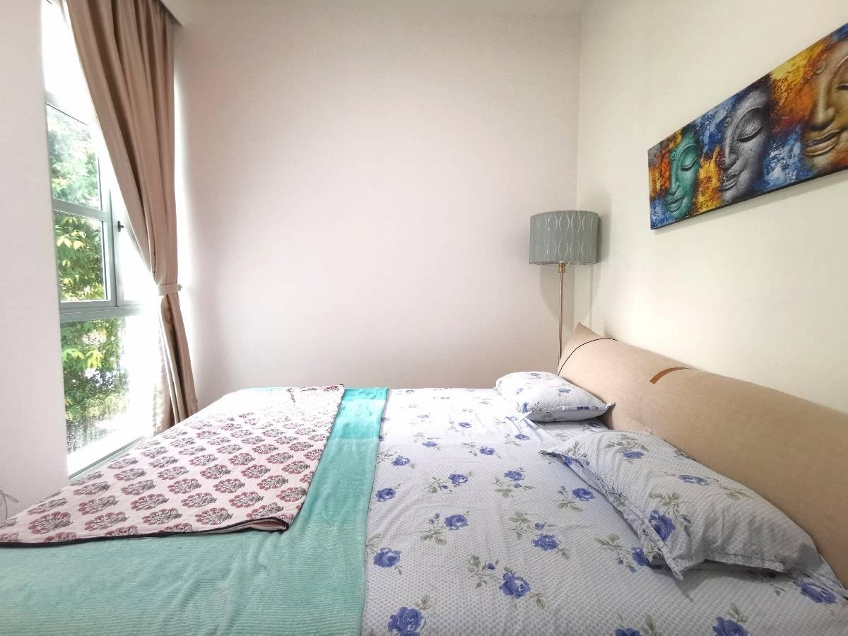 Faber Crest Condominium For Rent, $6,900, 3 Bed 3 Bath 1,744 sqft $3.96 psf