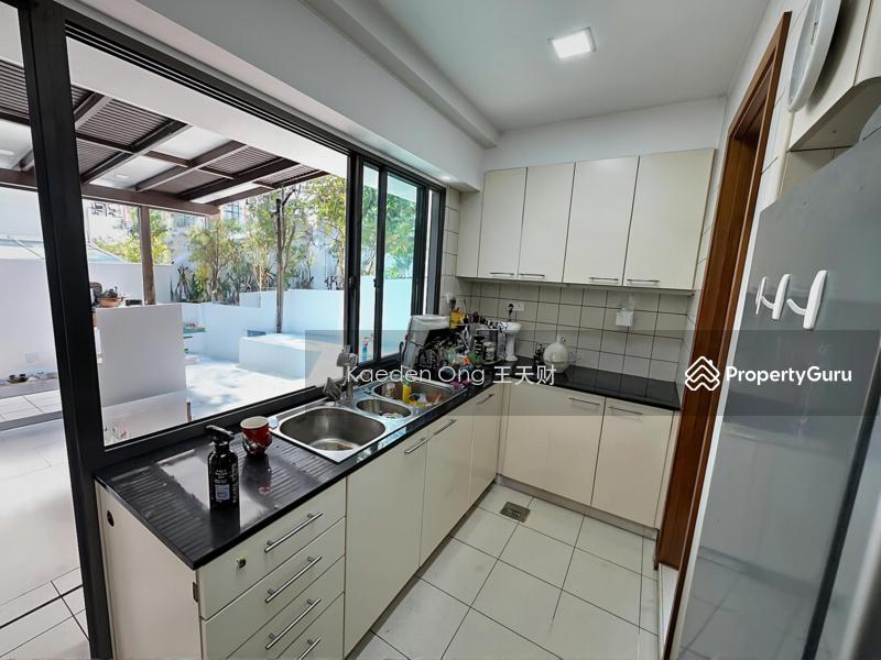 Goldenhill Villas