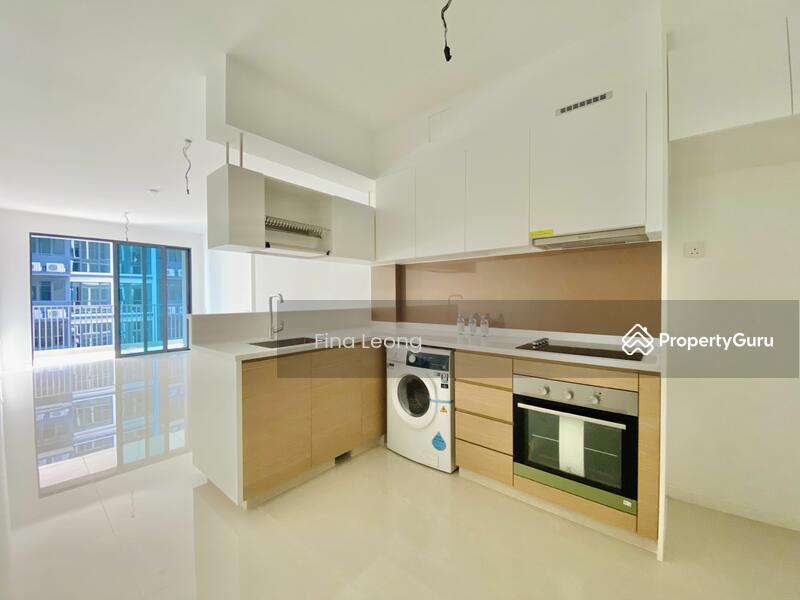 Prop-GPT: Condominium: D18 Tampines Treasure at Tampines