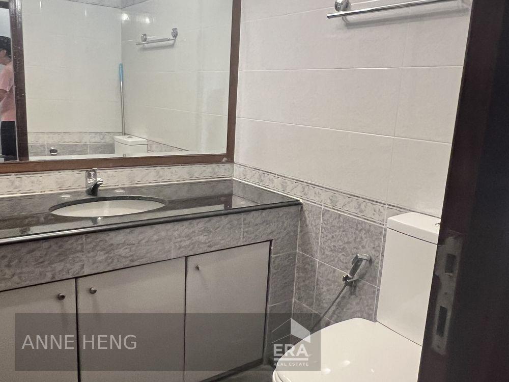 Rooms With Attached Bath for Rent. No Owner Stay