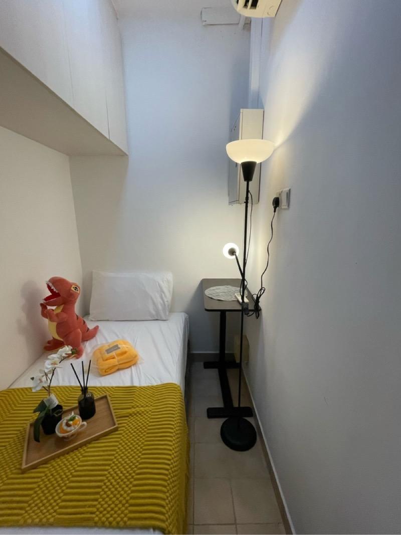 Summerdale Condominium Room Rental, $831, 1 Bed 1 Bath 120 sqft $6.93 psf