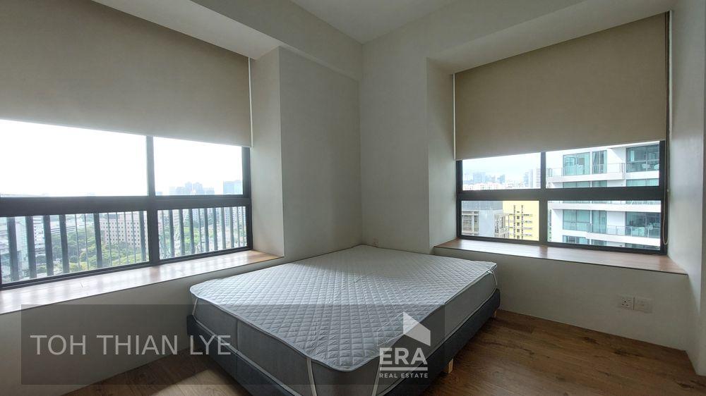 5mins Walk to Somerset Mrt Station and Shopping Malls