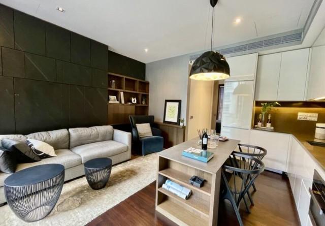 Lloyd SixtyFive Condominium For Rent, $5,400, 1 Bed 1 Bath 904 sqft $5.97 psf