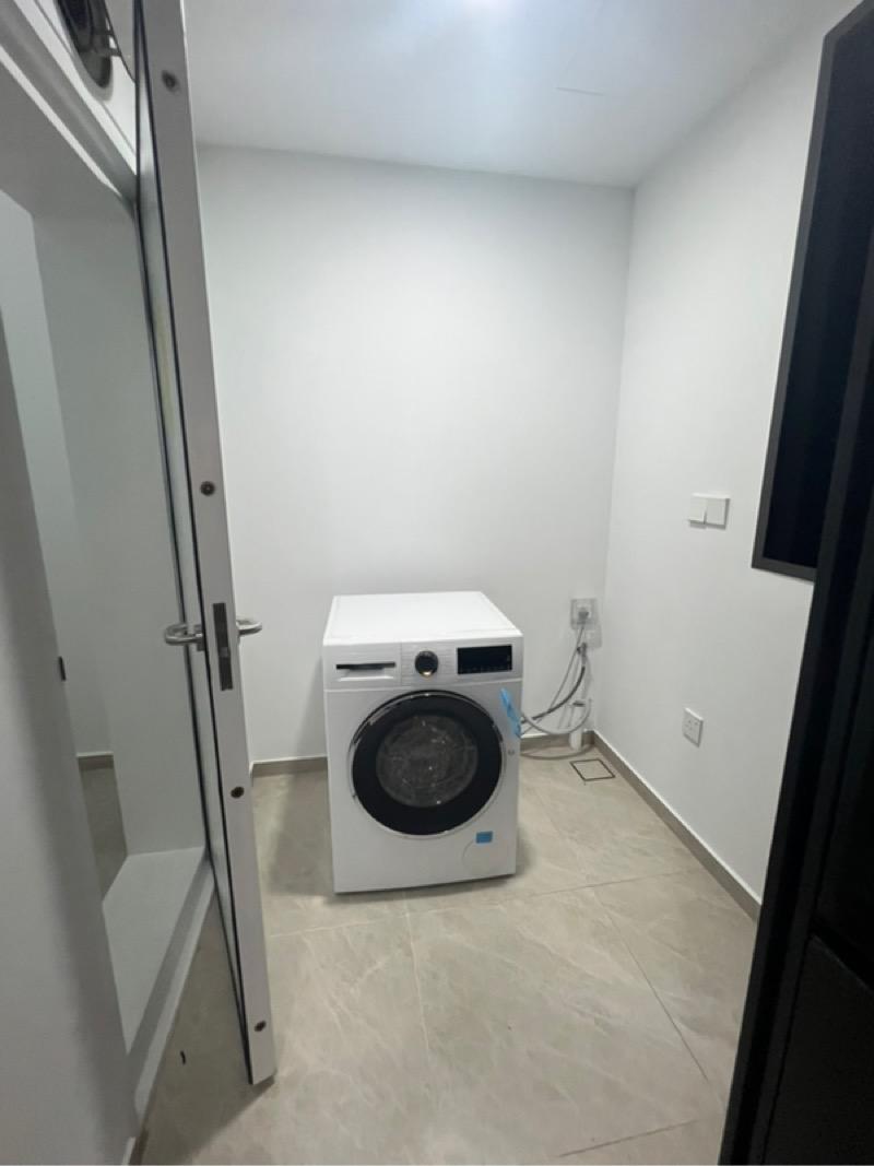 LIV @ MB Condominium For Rent, $8,100, 3 Bed 2 Bath 1,216 sqft $6.66 psf