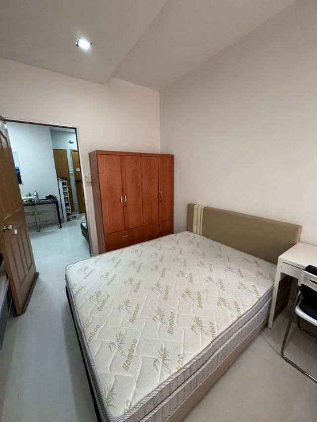 Atrium Residences Apartment Room Rental, $1,900, 1 Bed 1 Bath 150 sqft $12.67 psf