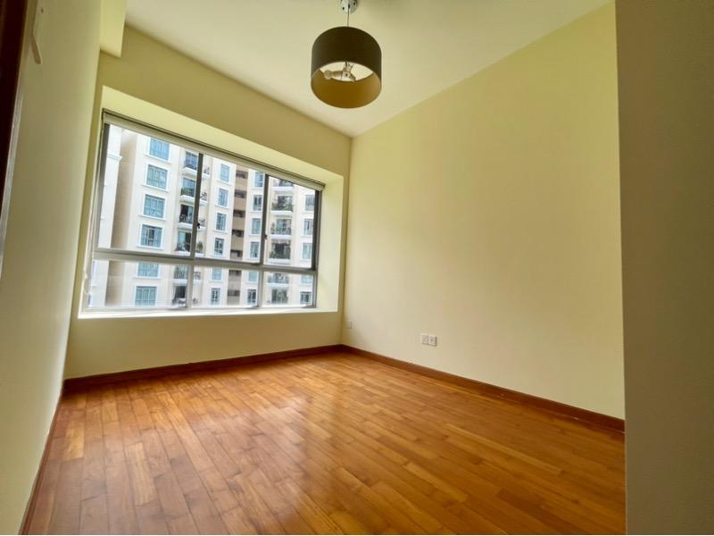 Waterford Residence Condominium For Rent, $5,900, 3 Bed 2 Bath 1,044 sqft $5.65 psf