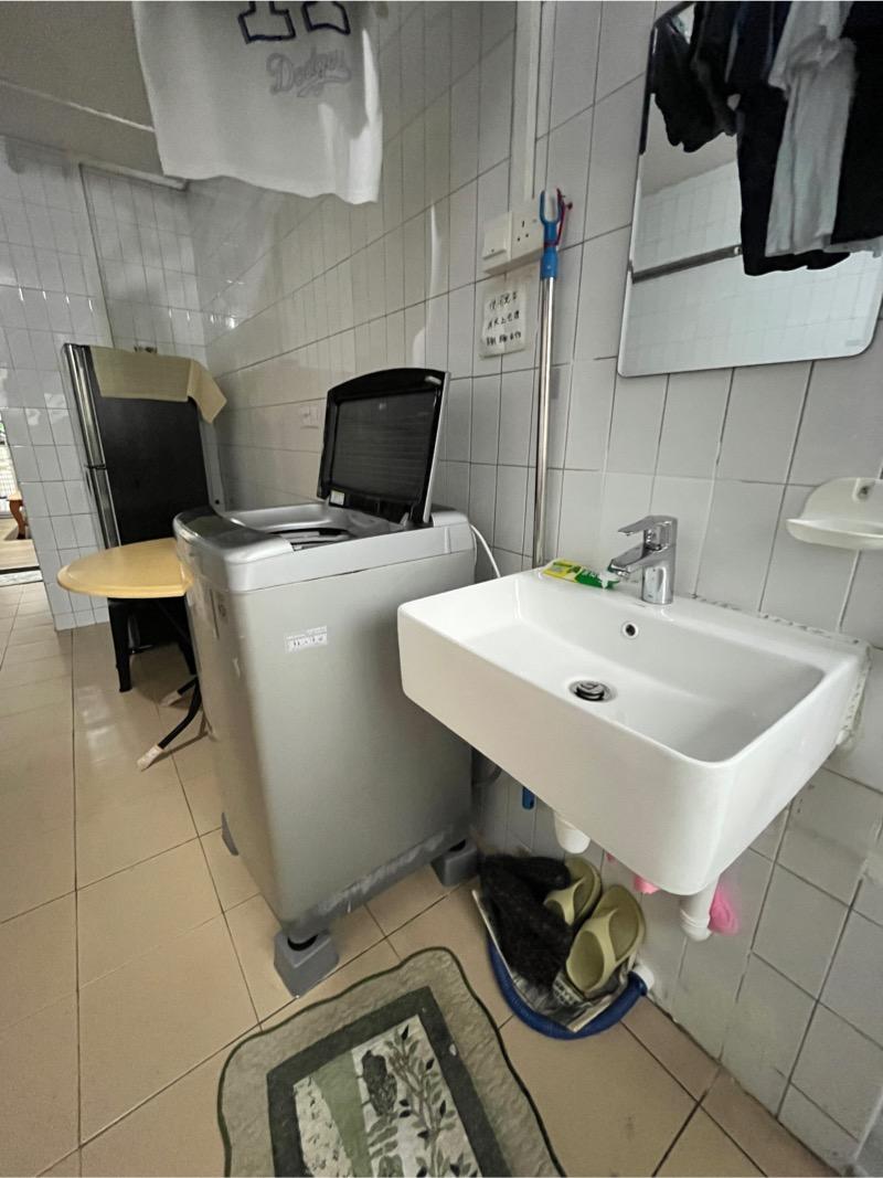 431 Bukit Panjang Ring Road HDB Apartment Room Rental, $460, 1 Bed 1 Bath 1,291 sqft $0.36 psf