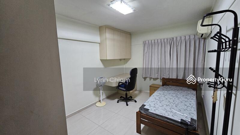 Prop-GPT: HDB Flat: D20 Ang Mo Kio 209 Ang Mo Kio Avenue 3