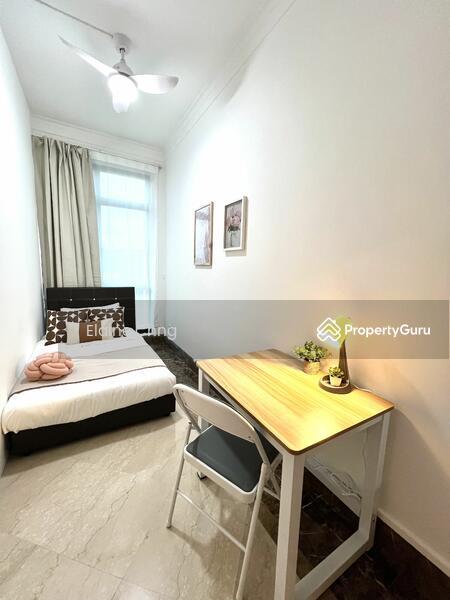 Less than 5 mins to SIM, Ngee Ann ,15 mins to NUS , King Albert MRT at your door step