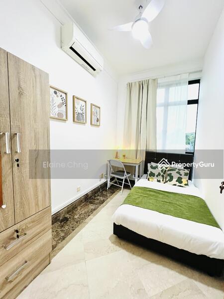 Less than 5 mins to SIM, Ngee Ann ,15 mins to NUS , King Albert MRT at your door step