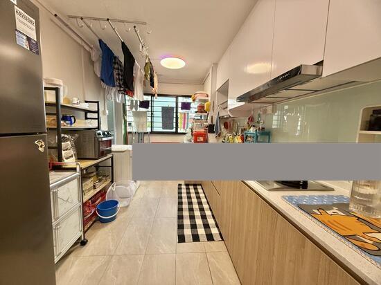 603 Hougang Avenue 4 HDB Apartment Room Rental, $850, 1 Bed 1 Bath 904 sqft $0.94 psf