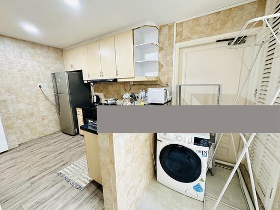 Euro-Asia Court Apartment Room Rental, $2,400, 1 Bed 1 Bath 118 sqft $20.34 psf
