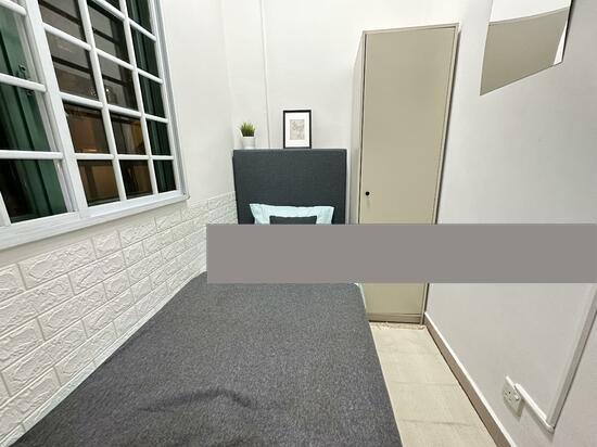 Hillview Heights Condominium Room Rental, $1,250, 1 Bed 2 Bath 108 sqft $11.57 psf