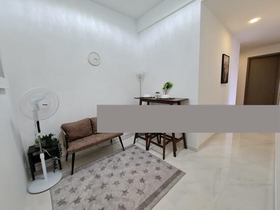 183 Longhaus Condominium Room Rental, $1,400, 1 Bed 1 Bath 108 sqft $12.96 psf