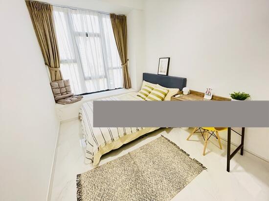 183 Longhaus Condominium Room Rental, $1,400, 1 Bed 1 Bath 108 sqft $12.96 psf