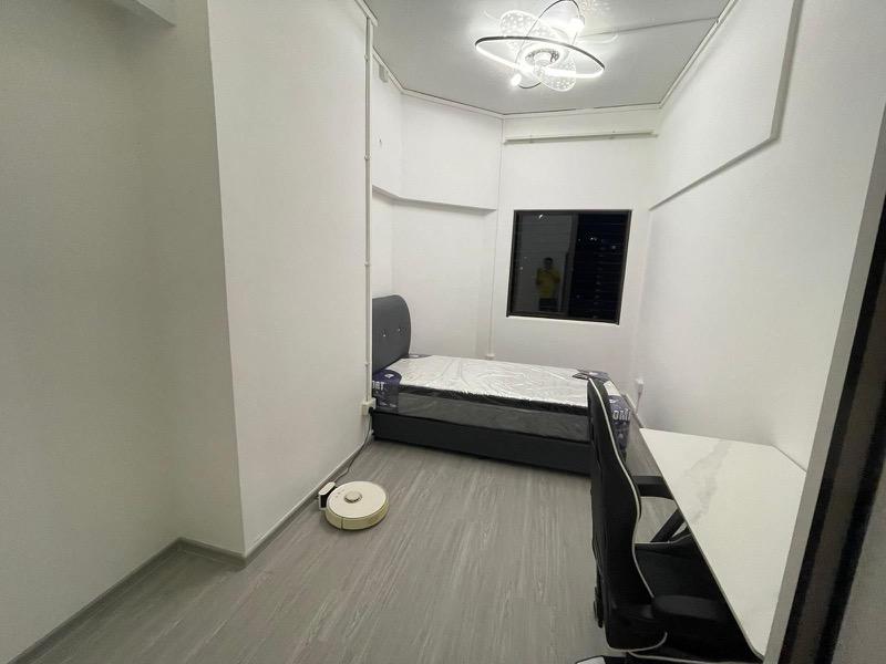 Textile Centre Apartment Room Rental, $1,568, 1 Bed 1 Bath 180 sqft $8.71 psf