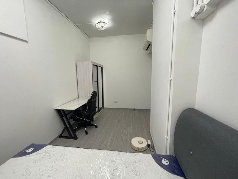 Textile Centre Apartment Room Rental, $1,568, 1 Bed 1 Bath 180 sqft $8.71 psf