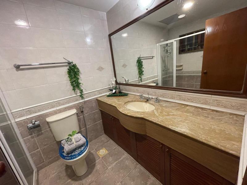 Textile Centre Apartment Room Rental, $1,568, 1 Bed 1 Bath 180 sqft $8.71 psf