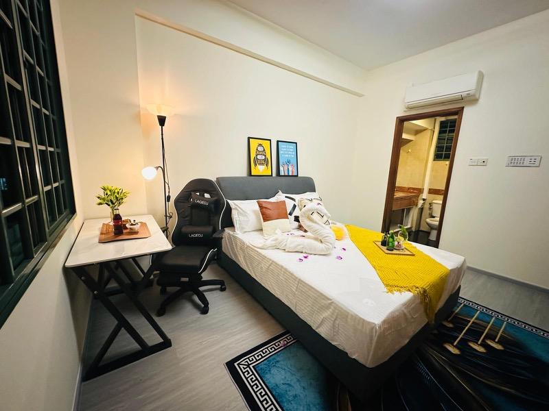 Changi Court Condominium Room Rental, $1,768, 1 Bed 1 Bath 250 sqft $7.07 psf