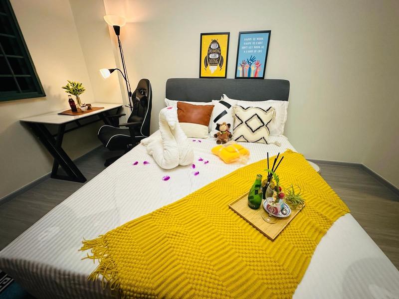 Changi Court Condominium Room Rental, $1,768, 1 Bed 1 Bath 250 sqft $7.07 psf