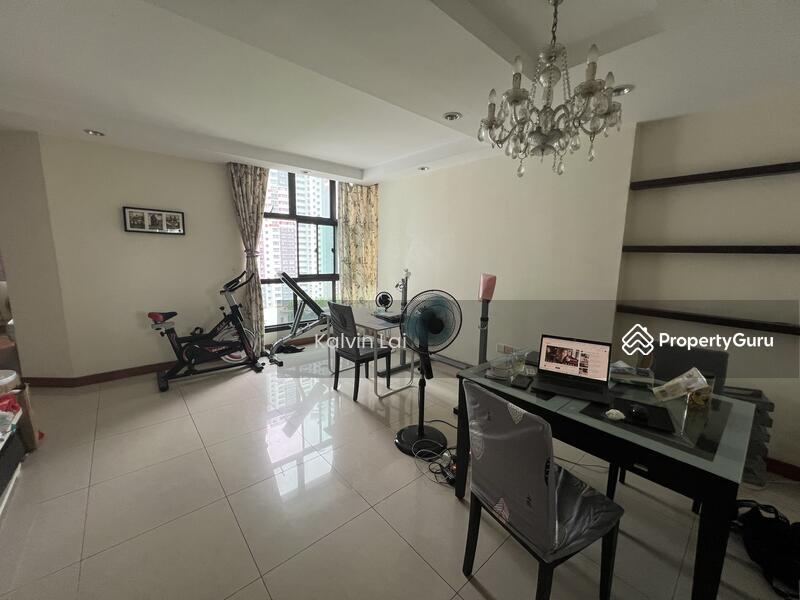 Prop-GPT: HDB Flat: D23  631 Senja Road