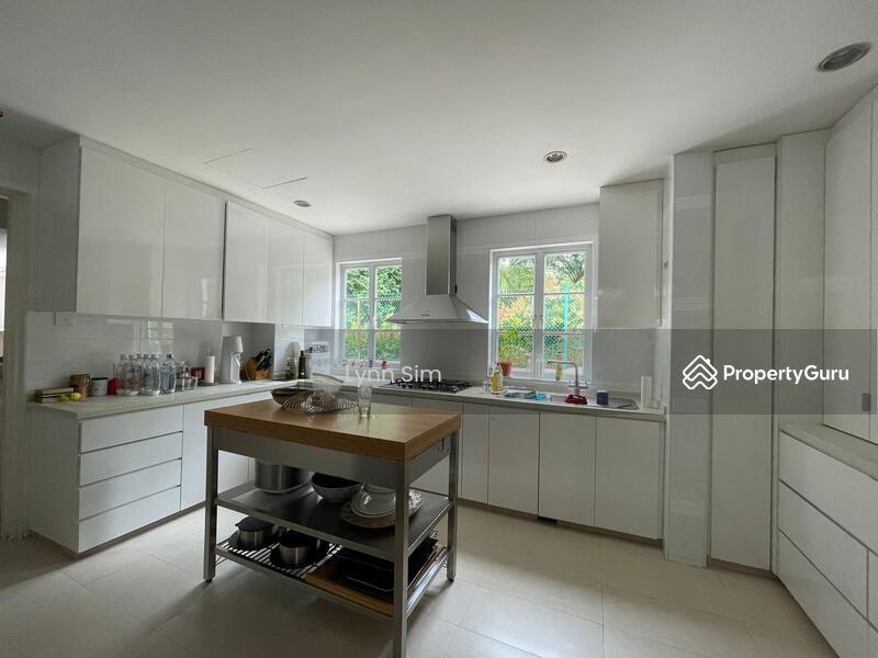 Elevated Detached House at Park Vale