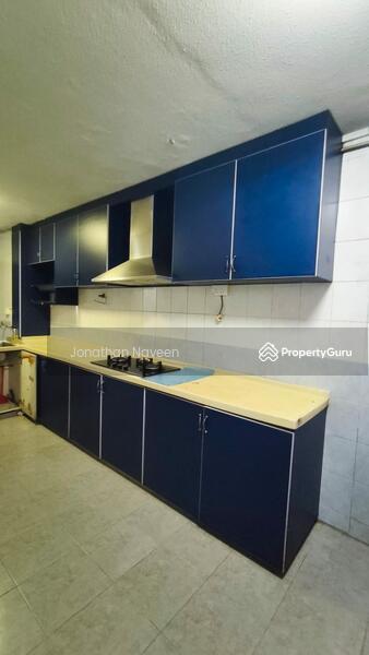 250 Yishun Avenue 9